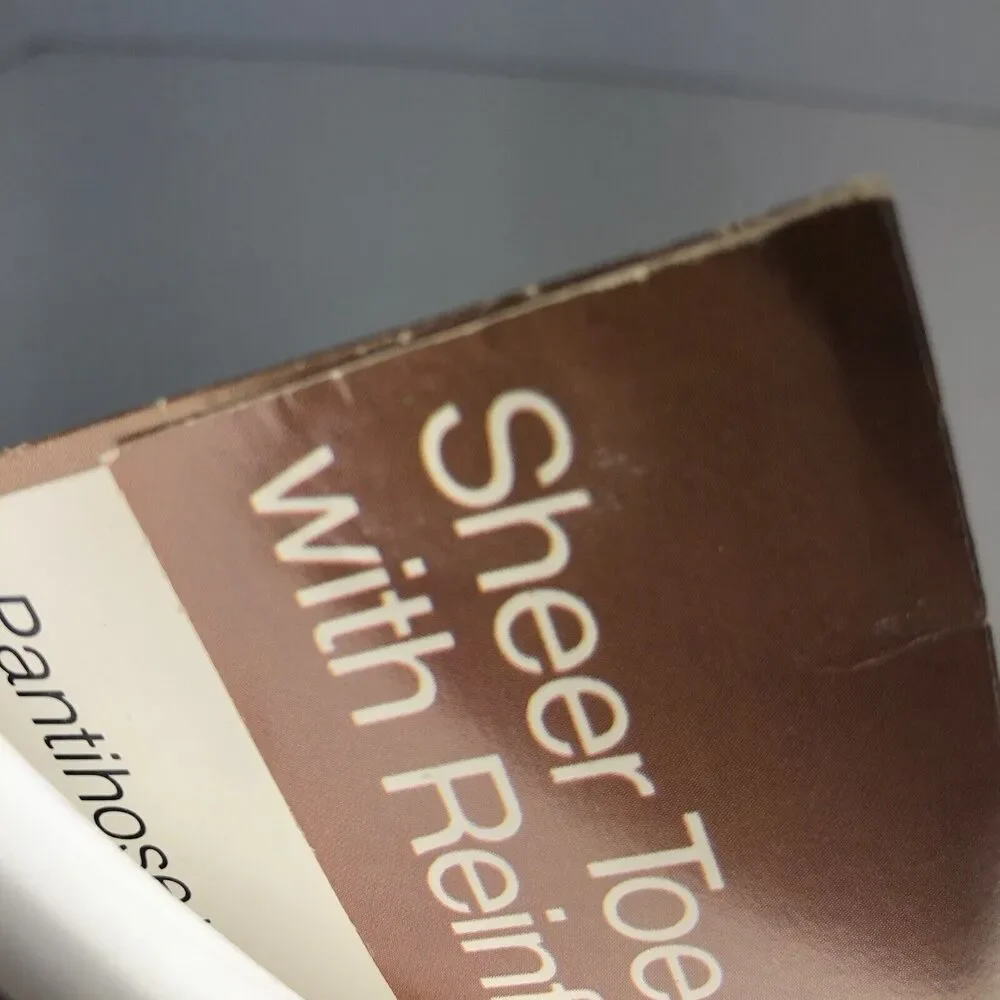 JCPenney Pantyhose Sheer Toes Reinforced‎ Panty Pantihose Average Taupe 41 D3